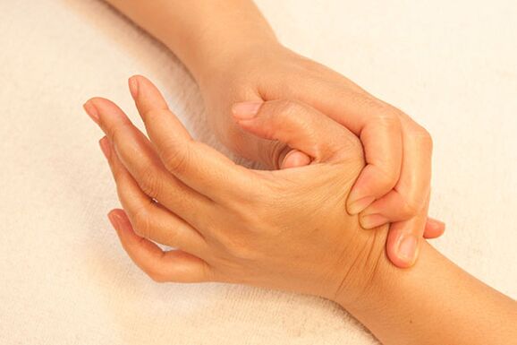 You can massage the finger joints to relieve the symptoms. 